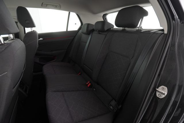 Volkswagen Golf 2024