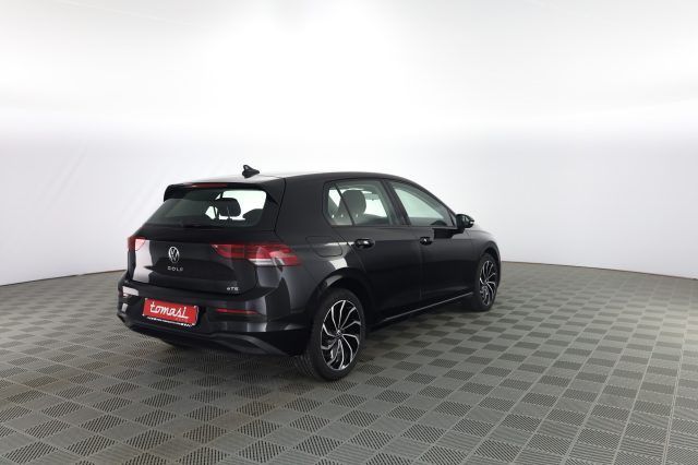 Volkswagen Golf 2024