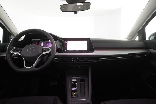 Volkswagen Golf 2024