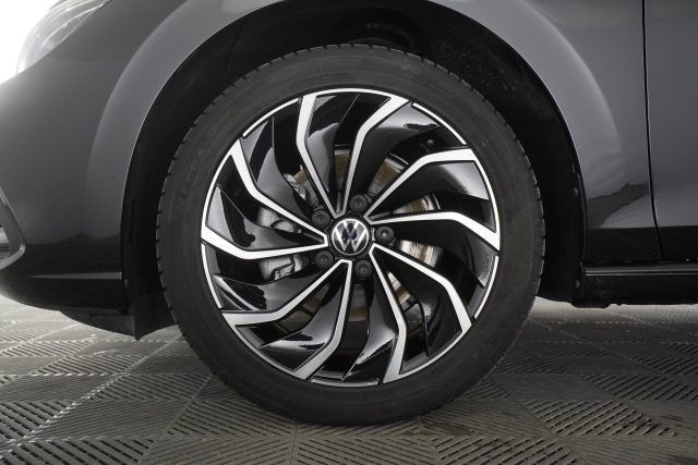 Volkswagen Golf 2024