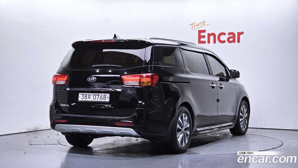 Kia Canival 2016