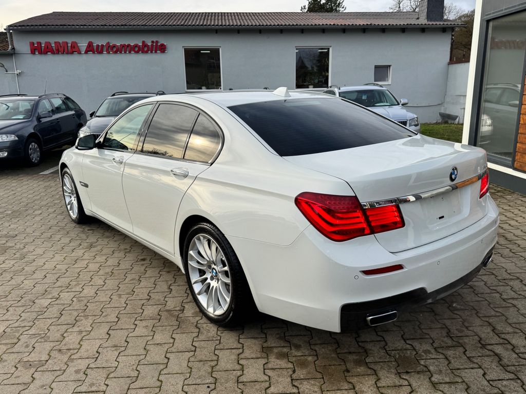 BMW 740 2011