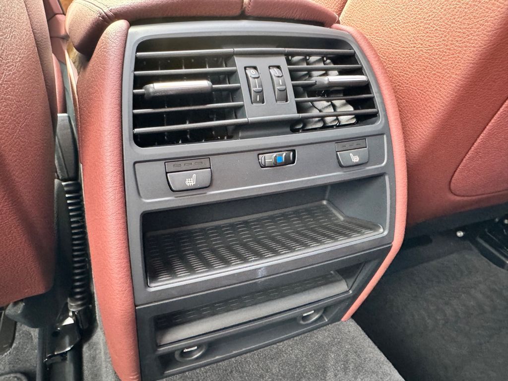 BMW 740 2011