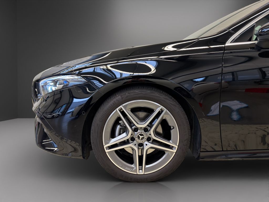 Mercedes-Benz A 200 2025