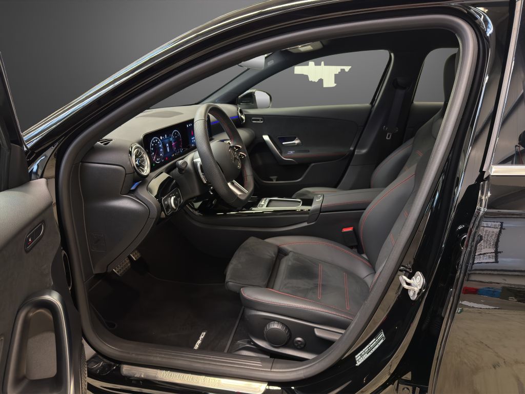 Mercedes-Benz A 200 2025