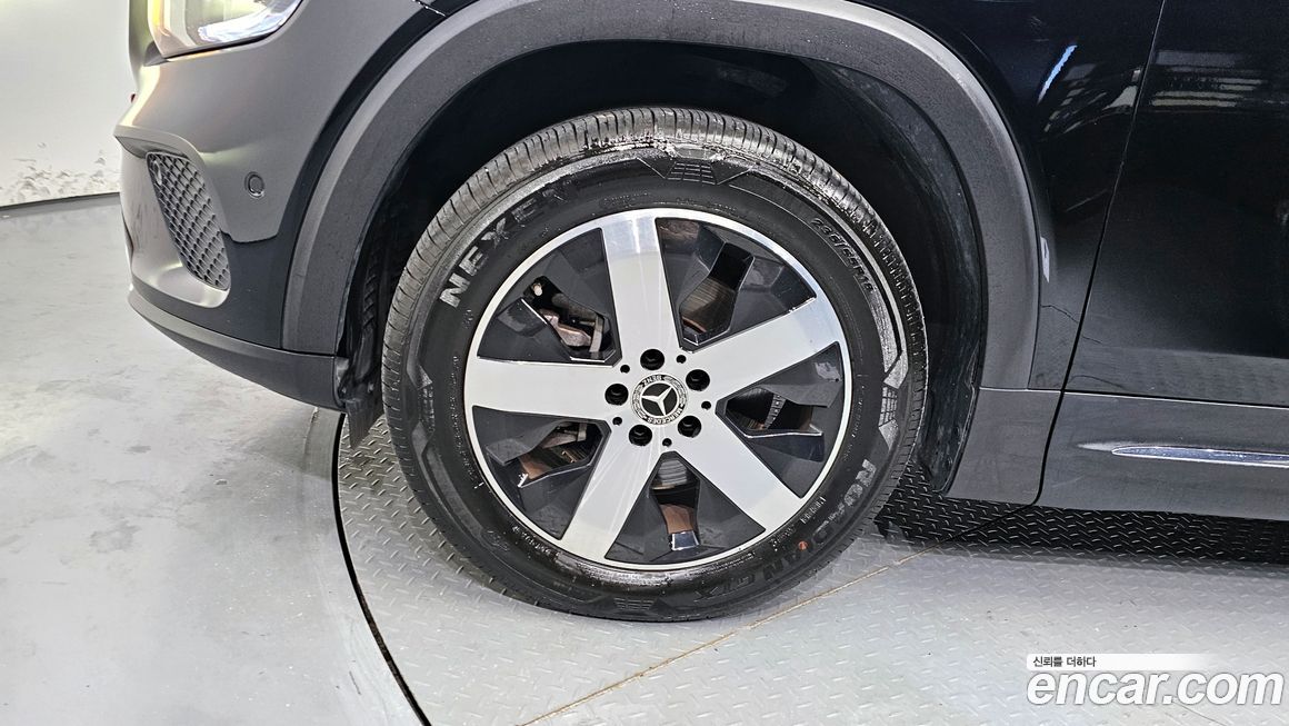 Mercedes-Benz GLB-Class 2020