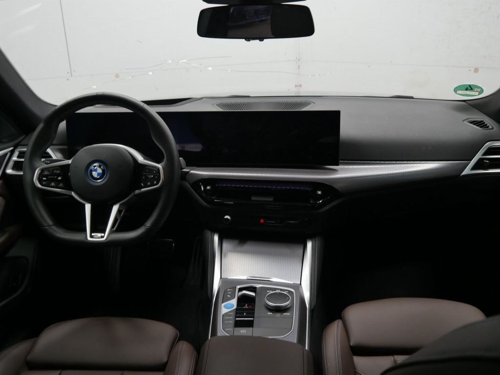 BMW i4 2025