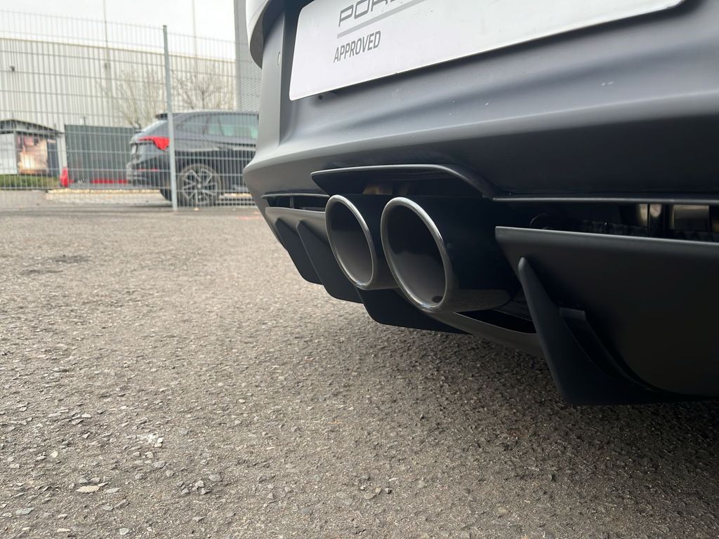 Porsche 992 2024
