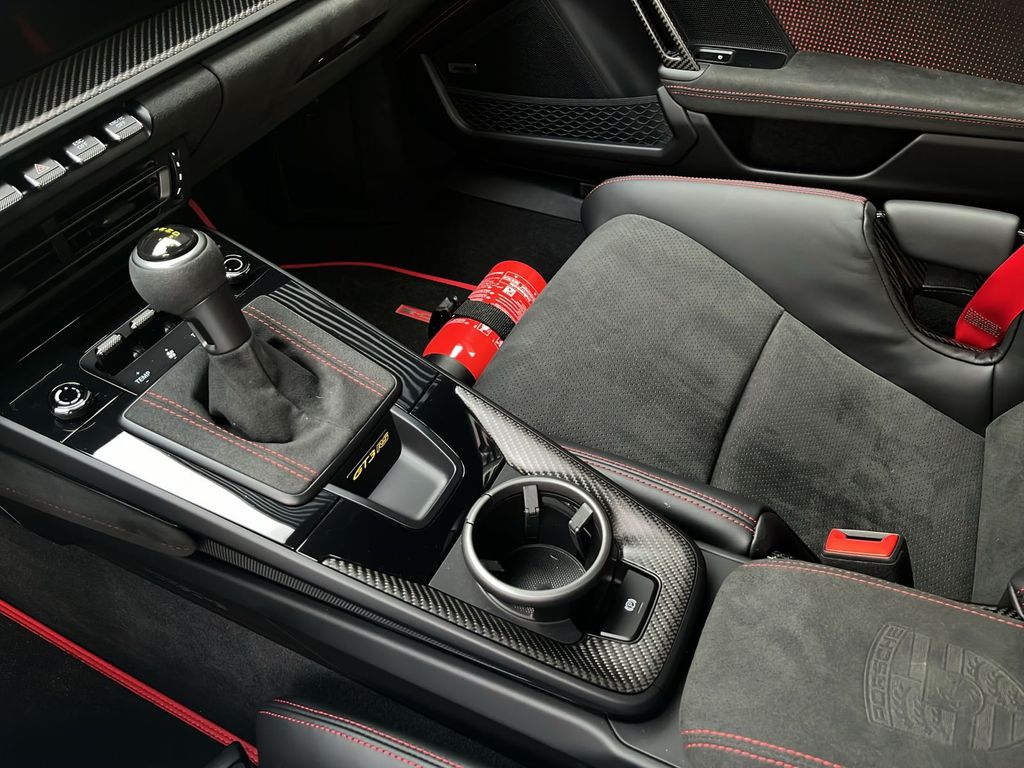 Porsche 992 2024