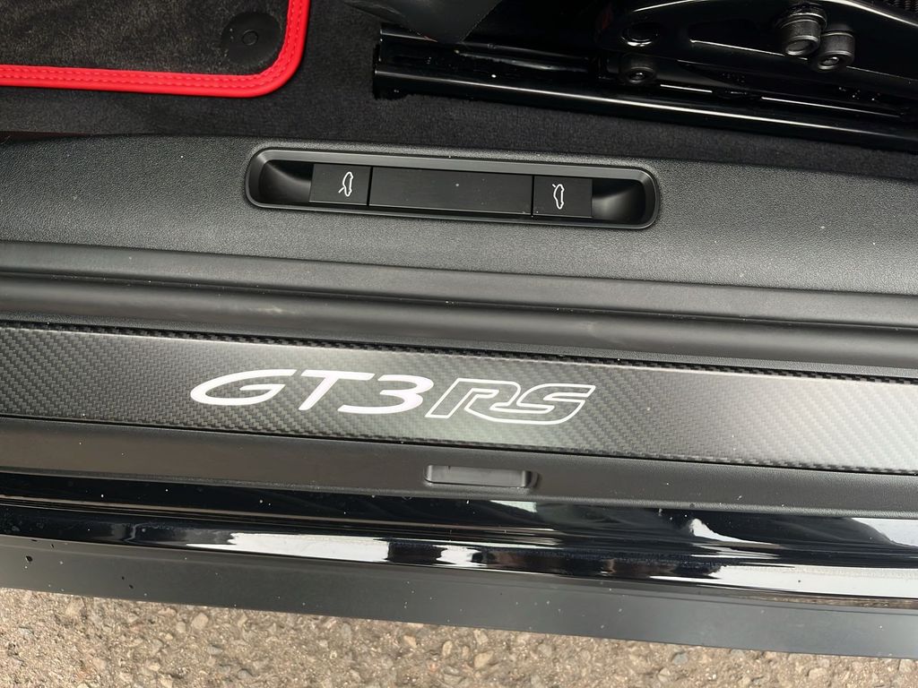 Porsche 992 2024