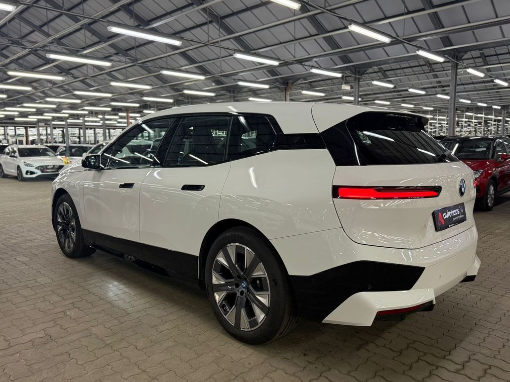 BMW iX 2023