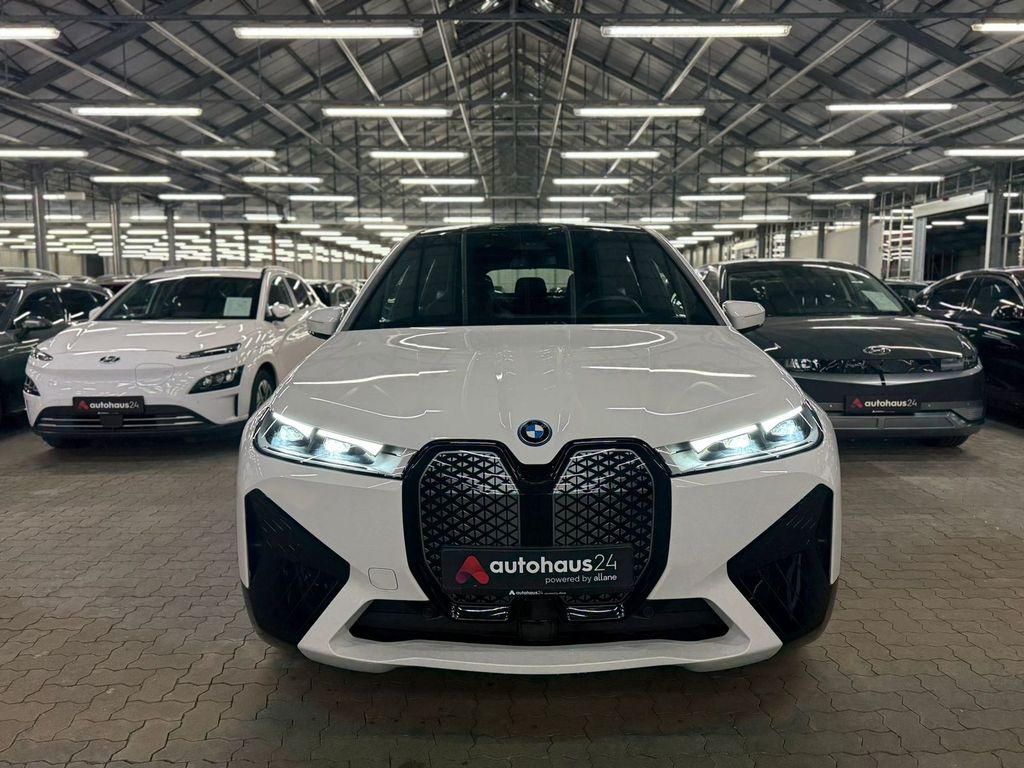 BMW iX 2023
