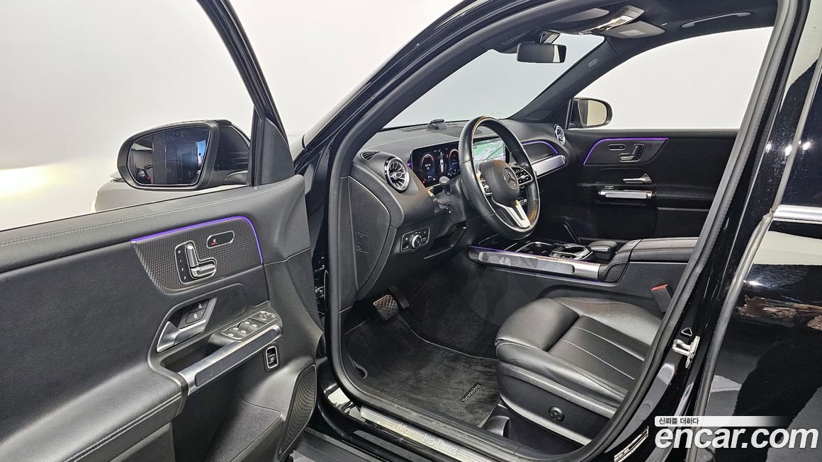 Mercedes-Benz GLB-Class 2020