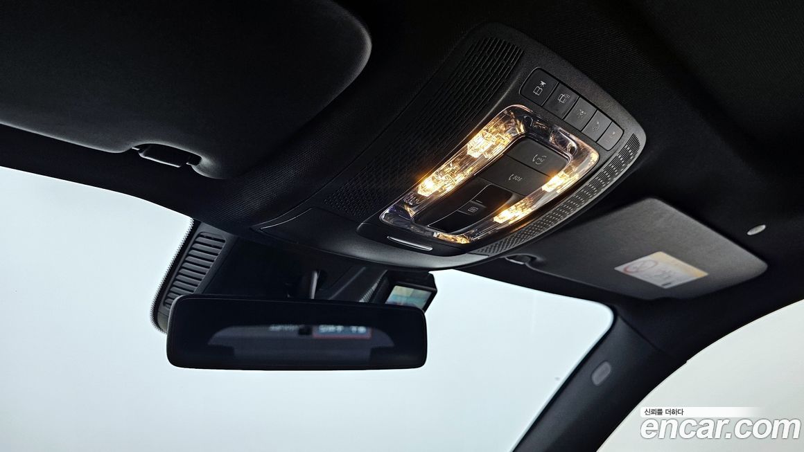 Mercedes-Benz GLB-Class 2020