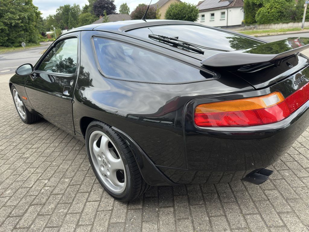 Porsche 928 1993