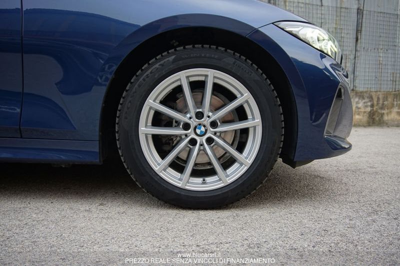 BMW 316 2023