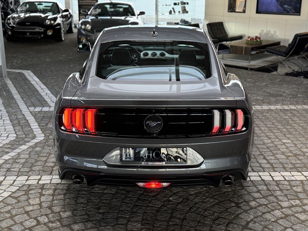 Ford Mustang 2024