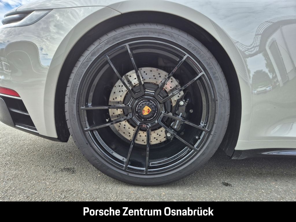 Porsche 992 2024