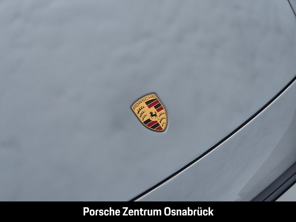 Porsche 992 2024