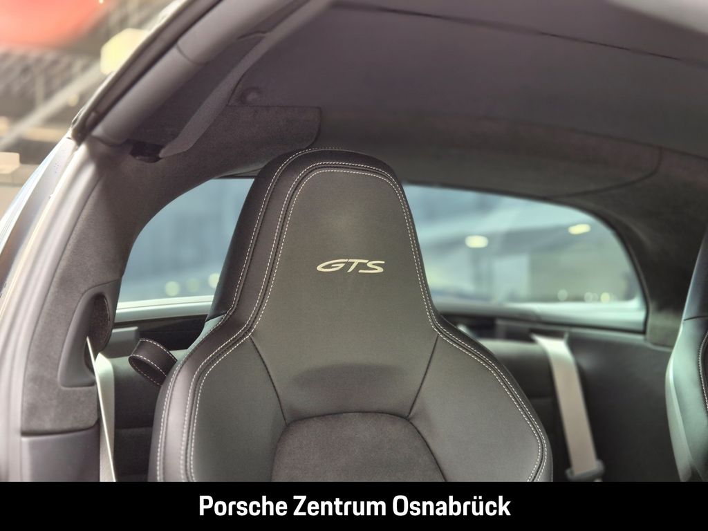 Porsche 992 2024