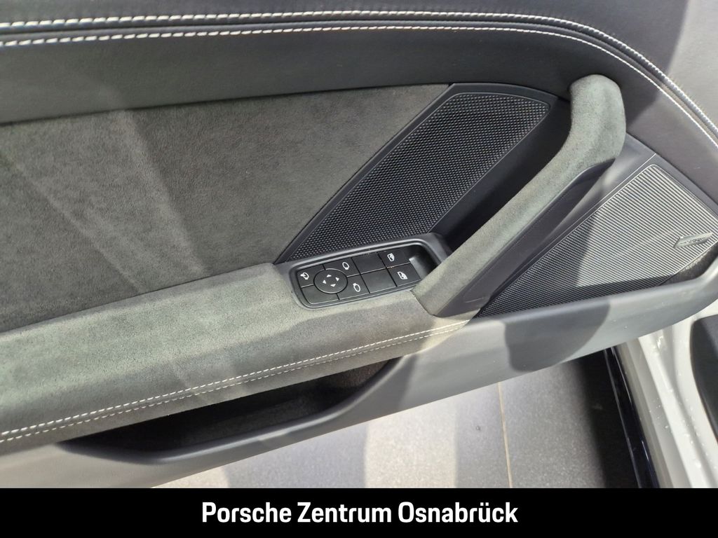 Porsche 992 2024