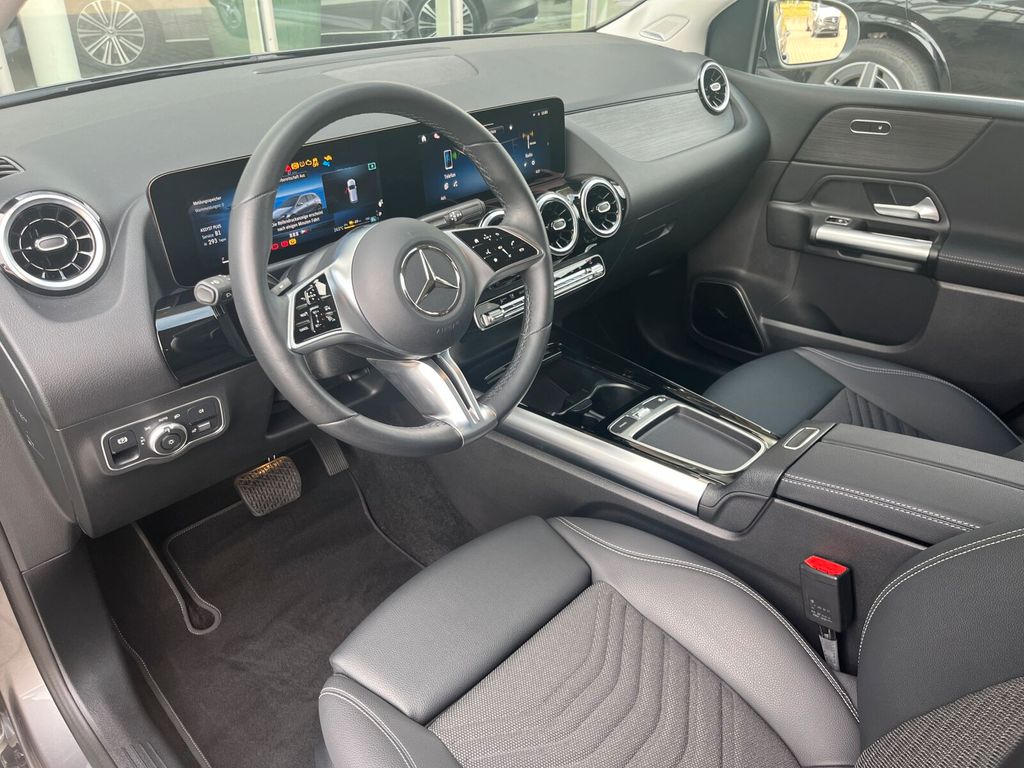 Mercedes-Benz B 250 2024
