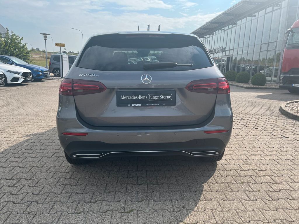 Mercedes-Benz B 250 2024