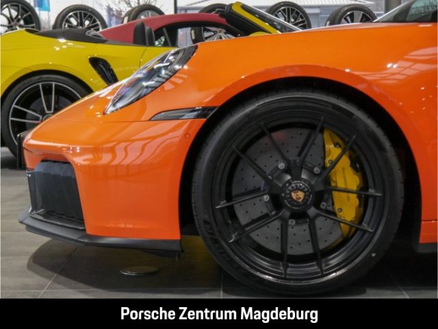 Porsche 992 2024