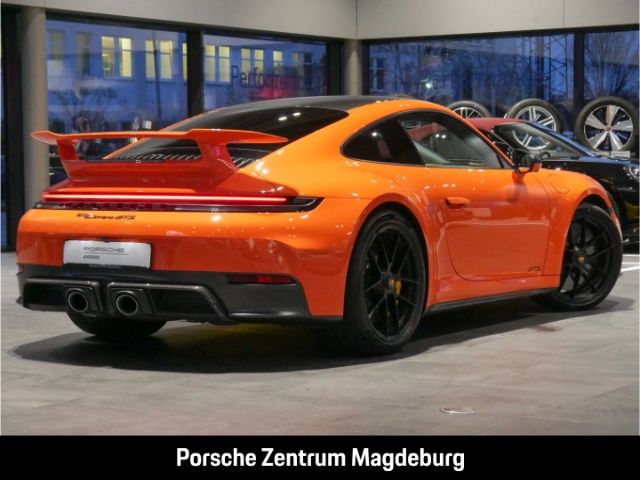 Porsche 992 2024