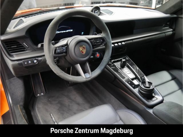 Porsche 992 2024