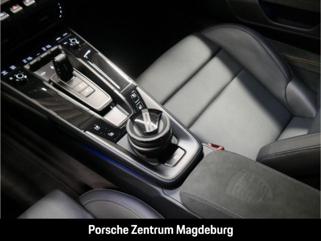 Porsche 992 2024
