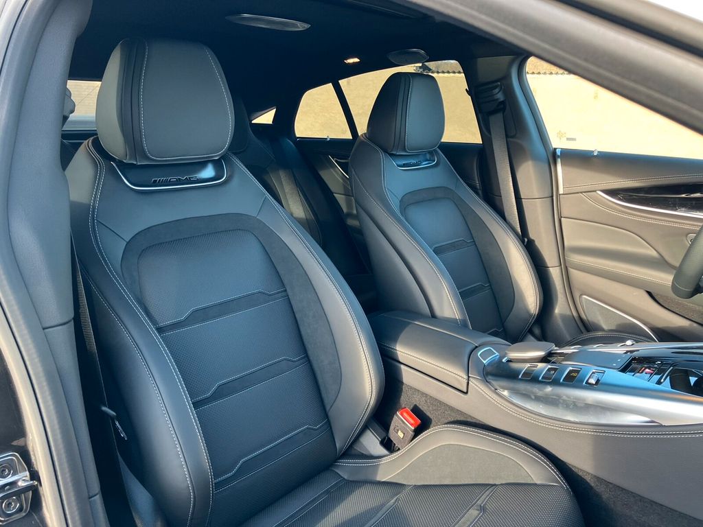 Mercedes-Benz AMG GT 2024