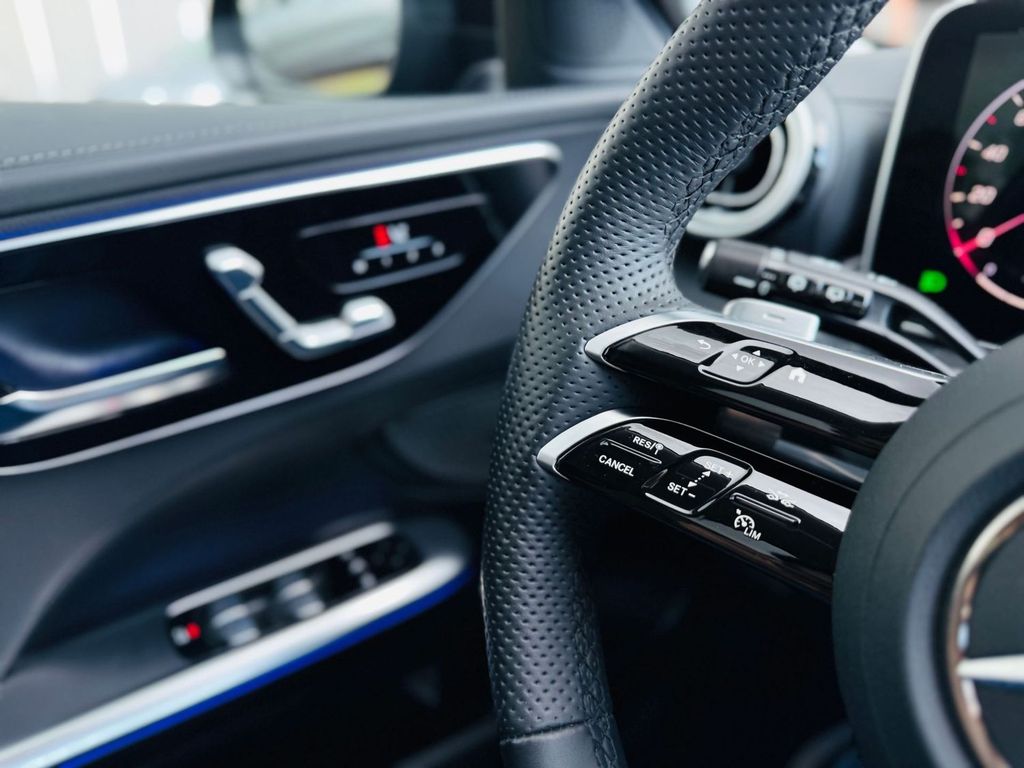 Mercedes-Benz C 220 2024