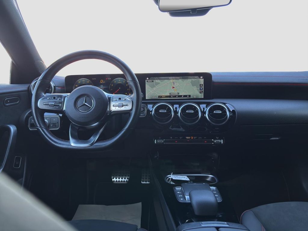 Mercedes-Benz CLA 200 2023
