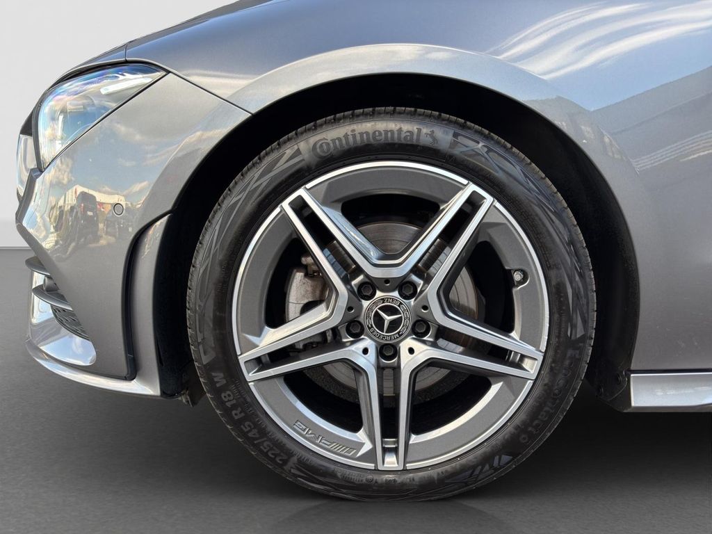 Mercedes-Benz CLA 200 2023