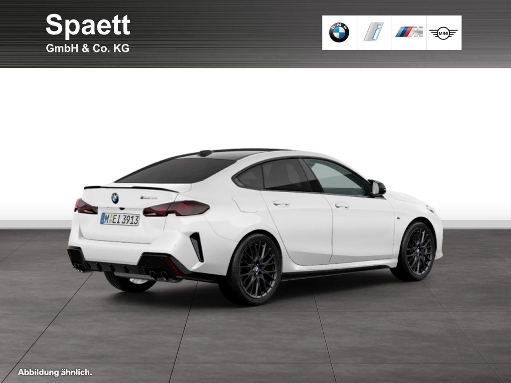 BMW M235