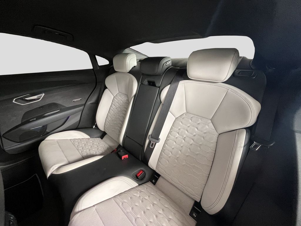 Audi e-tron GT 2024