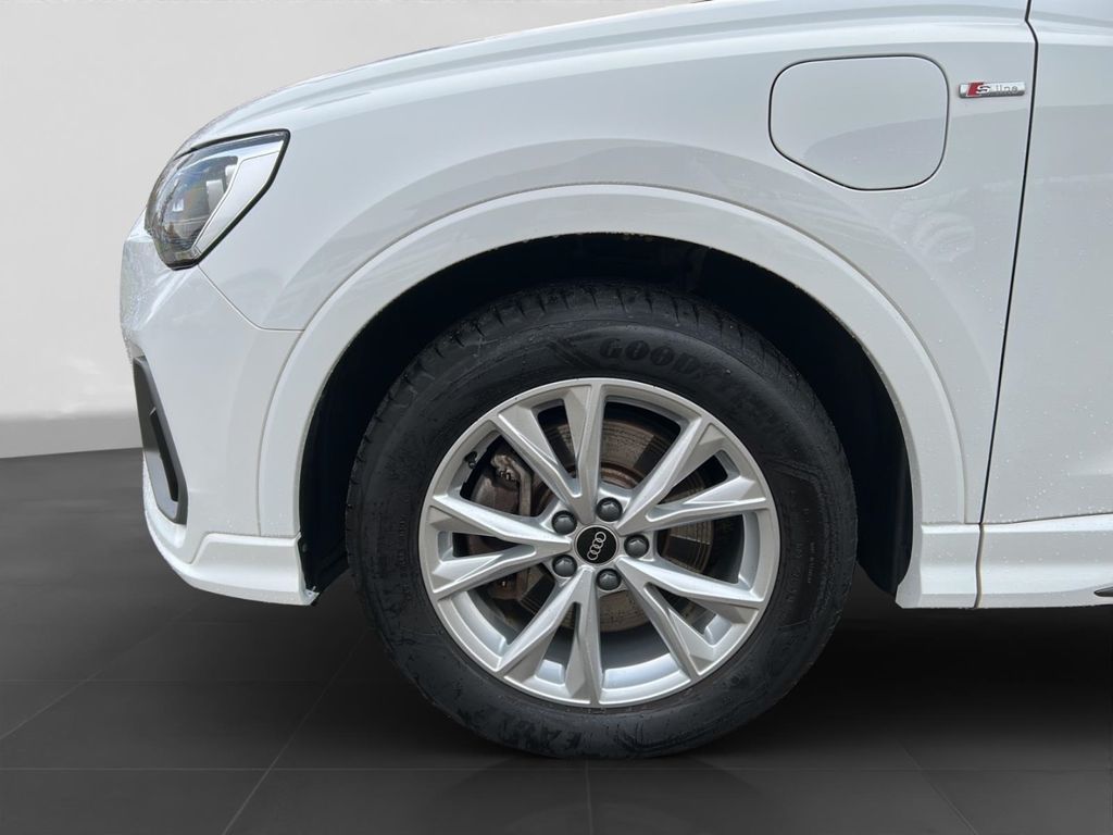 Audi Q3 2021