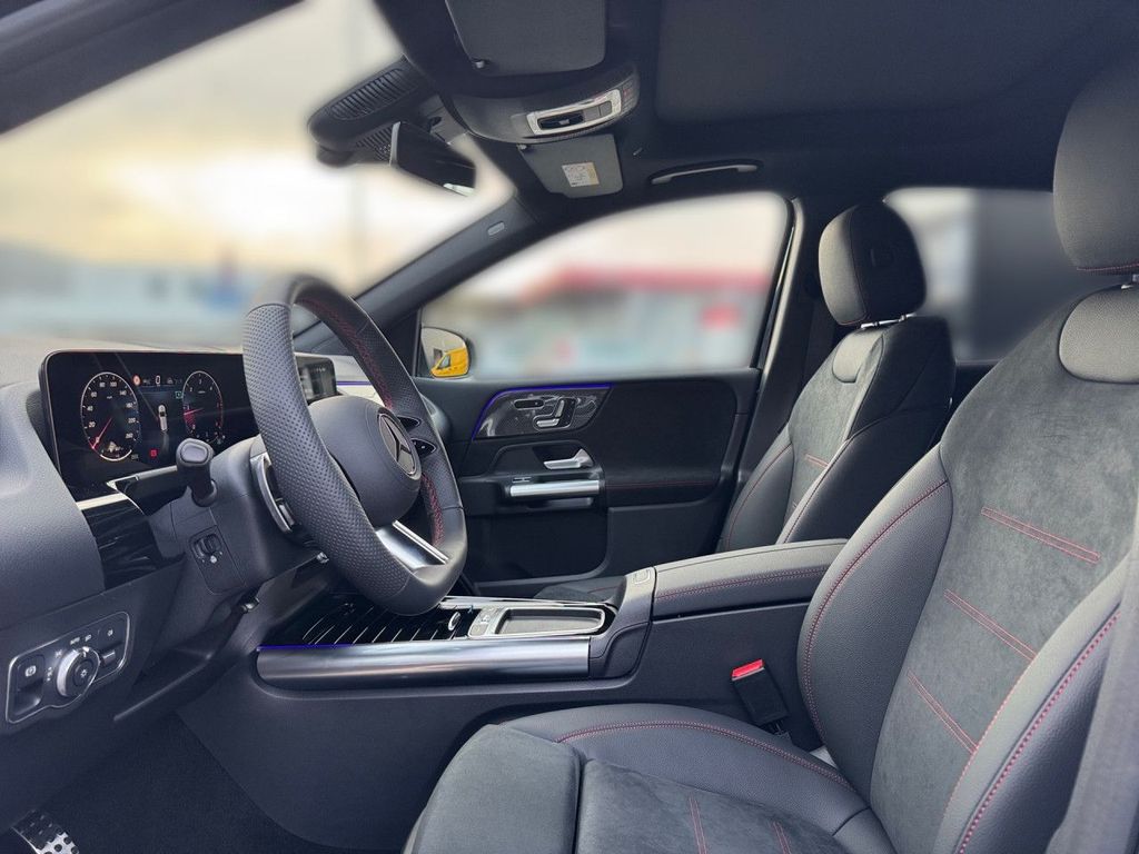 Mercedes-Benz B 220 2025