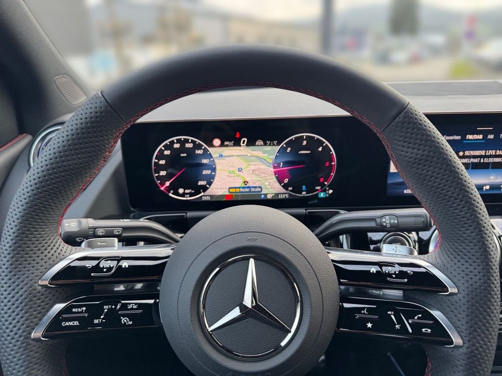 Mercedes-Benz B 220 2025