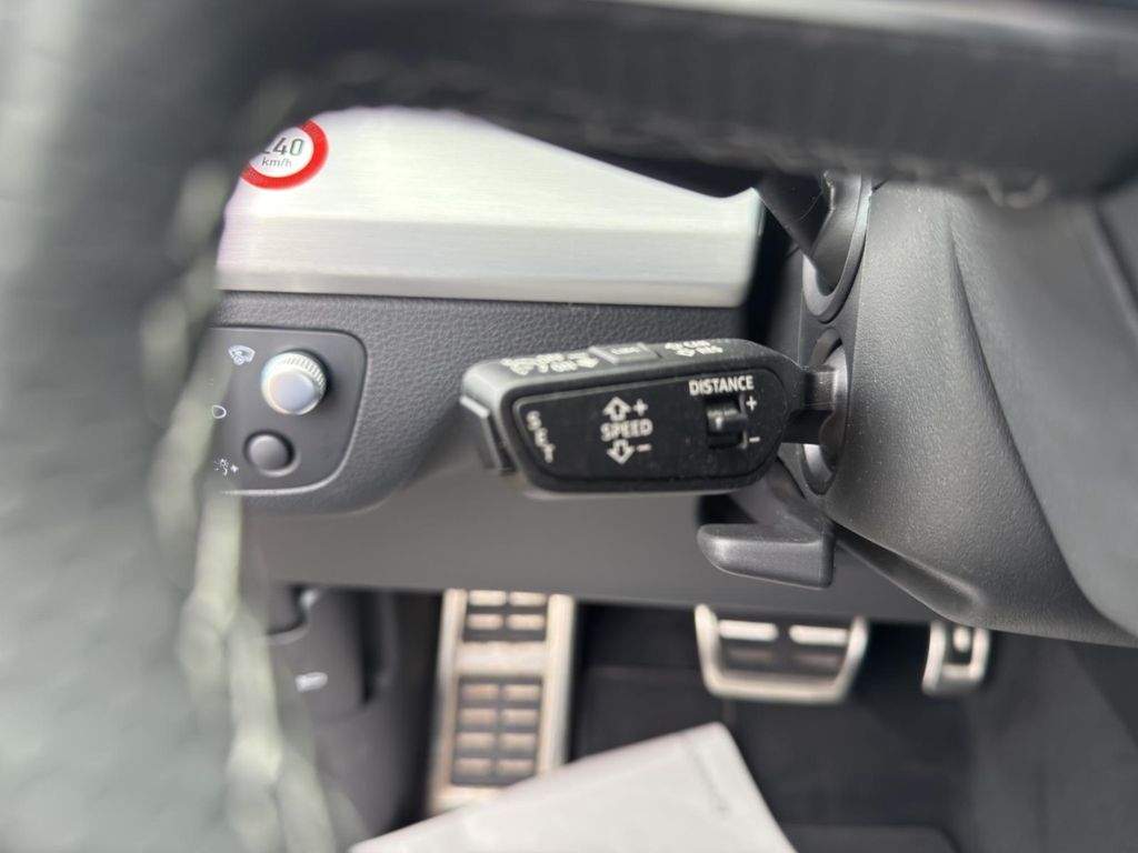 Audi SQ5 2023