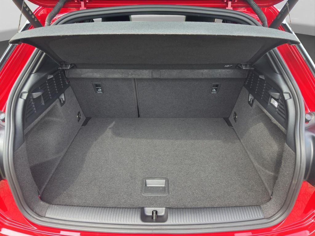 Audi SQ2 2024