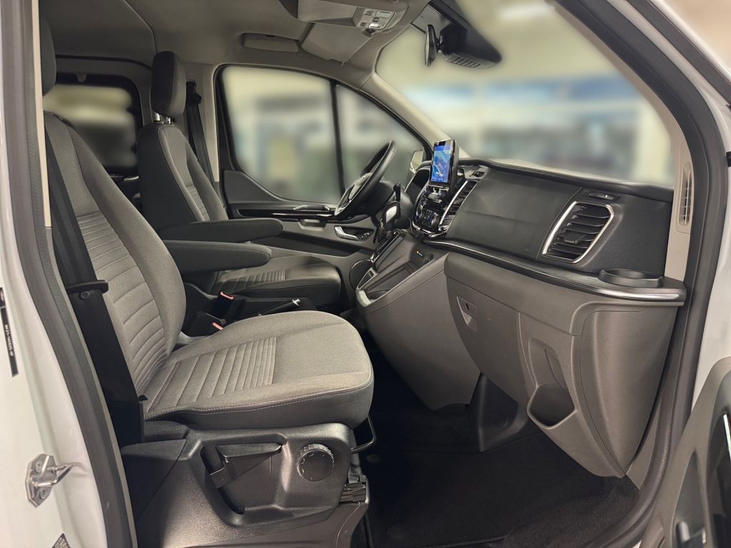 Ford Tourneo Custom 2024