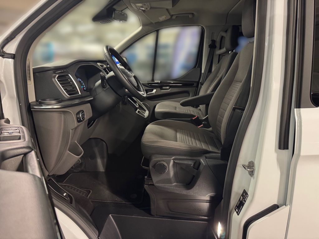 Ford Tourneo Custom 2024