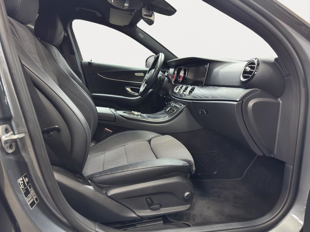 Mercedes-Benz E 300 2019