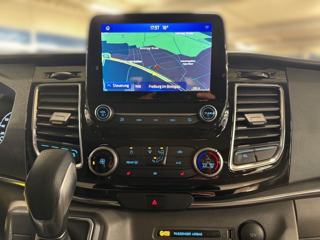 Ford Tourneo Custom 2024