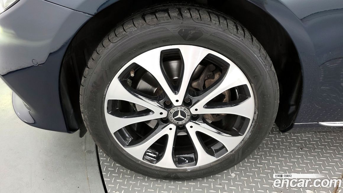 Mercedes-Benz E-Class 2017