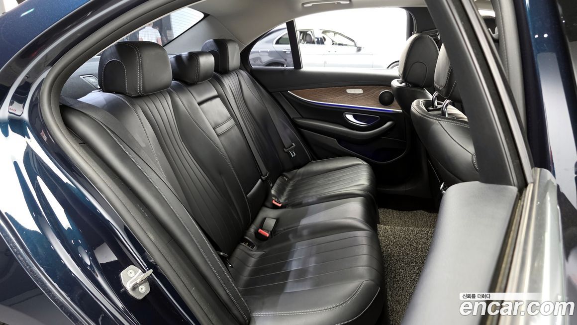 Mercedes-Benz E-Class 2017