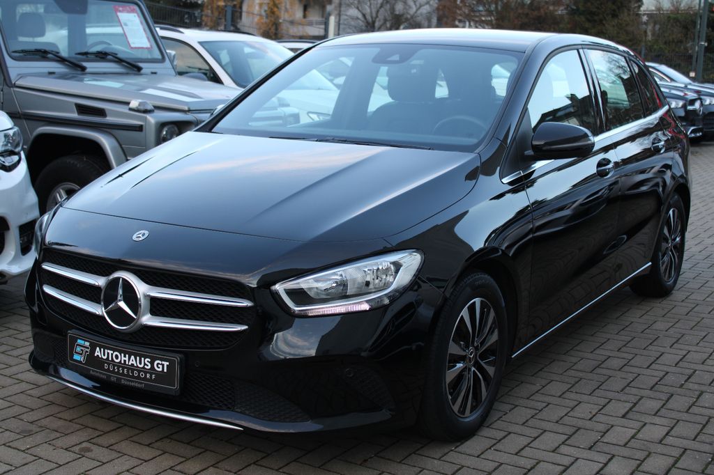 Mercedes-Benz B 180 2022