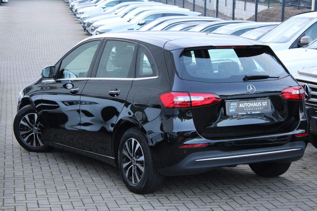 Mercedes-Benz B 180 2022